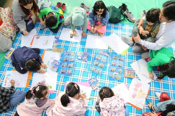 10월 23일 조계사에서 '제12회 아동미술큰잔치'가 열렸다.
