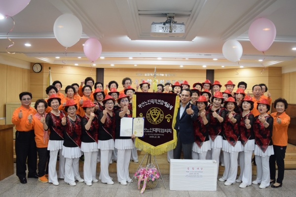 용호노인대학은 지난 10월 30일 ‘제38회 부산노인대학연합예술제’에 출전해 대상을 수상했다.
